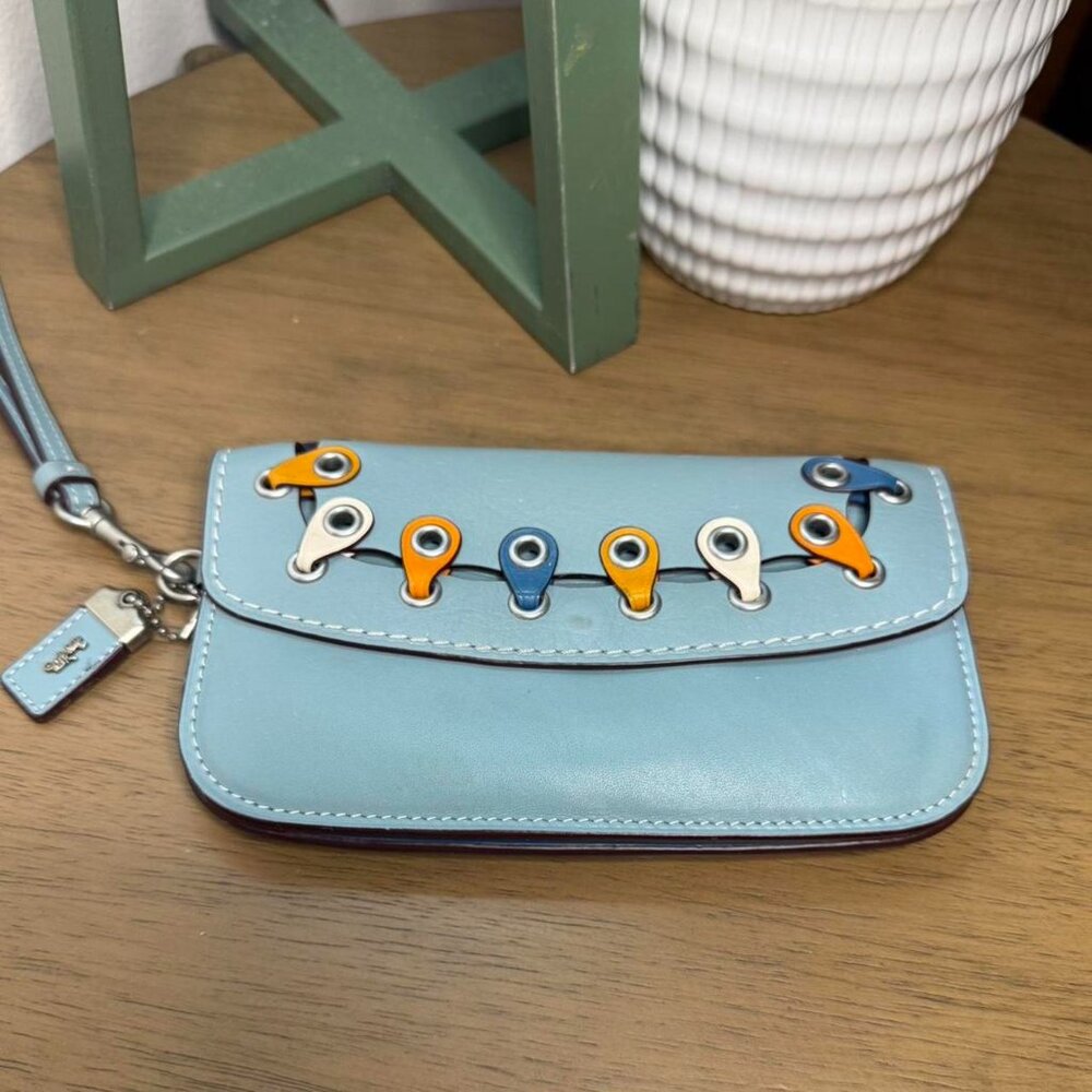 Rare Coach retail Coach 1941 Link clutch wristlet